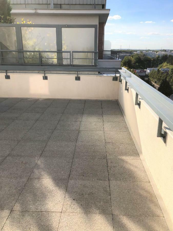 Bel Appartement De 2 Chambres A 40 Min De Paris Courcouronnes Экстерьер фото